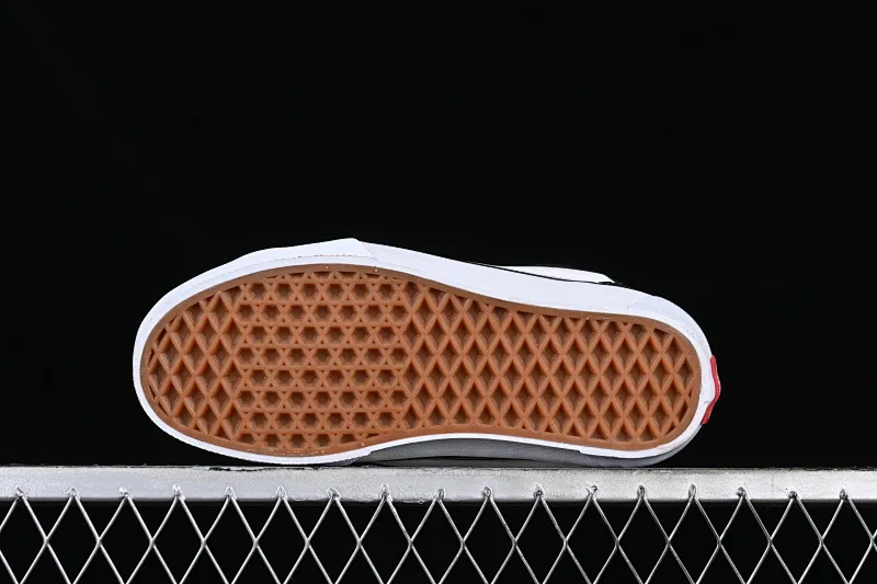 All categories Vans Vans series Vans Mid Vans Zhongbang Vans Knu Skool Vans official fat version of mid-top bread shoes VN000CQ96BTR